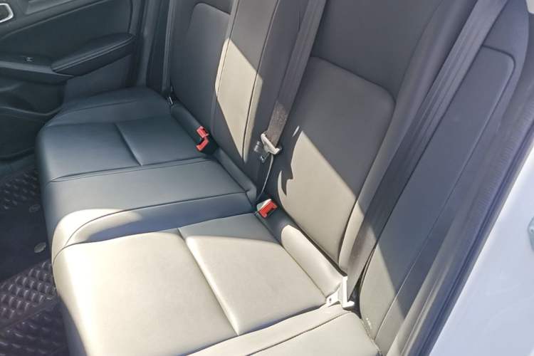 Used Honda Civic 2023 240TURBO CVT Dynamic · Center Stage Special Edition Left Rear Seat