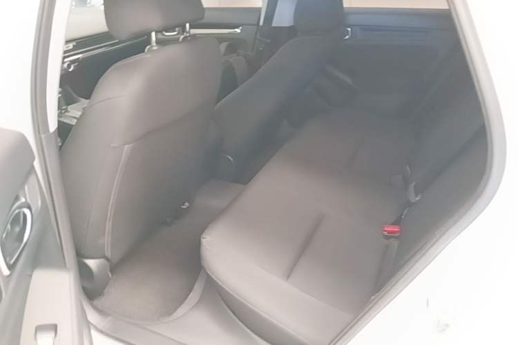 Used Honda Civic 2023 HATCHBACK 240TURBO CVT Zhiyue Edition Left Rear Seat