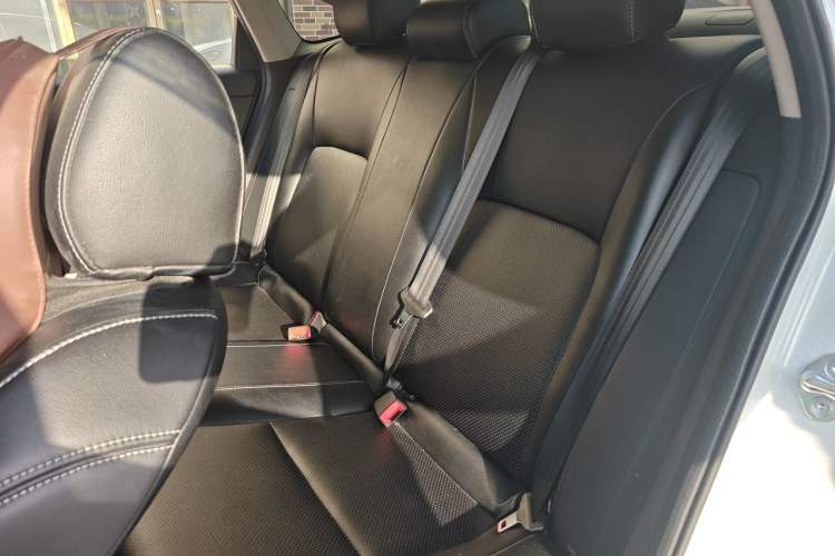 Used Honda Civic 2023 2.0L eHEV Pioneer Edition Left Rear Seat