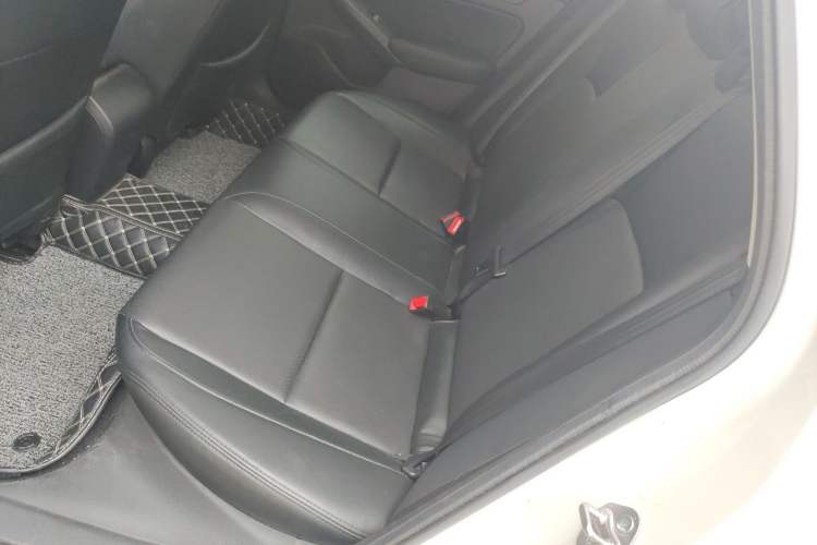 Used Honda Civic 2023 240TURBO CVT Dynamic · Center Stage Special Edition Left Rear Seat