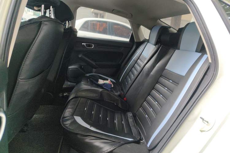 Used Honda Civic 2023 240TURBO CVT Dynamic · Center Stage Special Edition Left Rear Seat