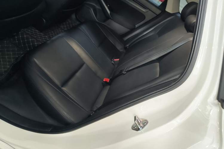 Used Honda Civic 2023 240TURBO CVT Dynamic · Center Stage Special Edition Left Rear Seat