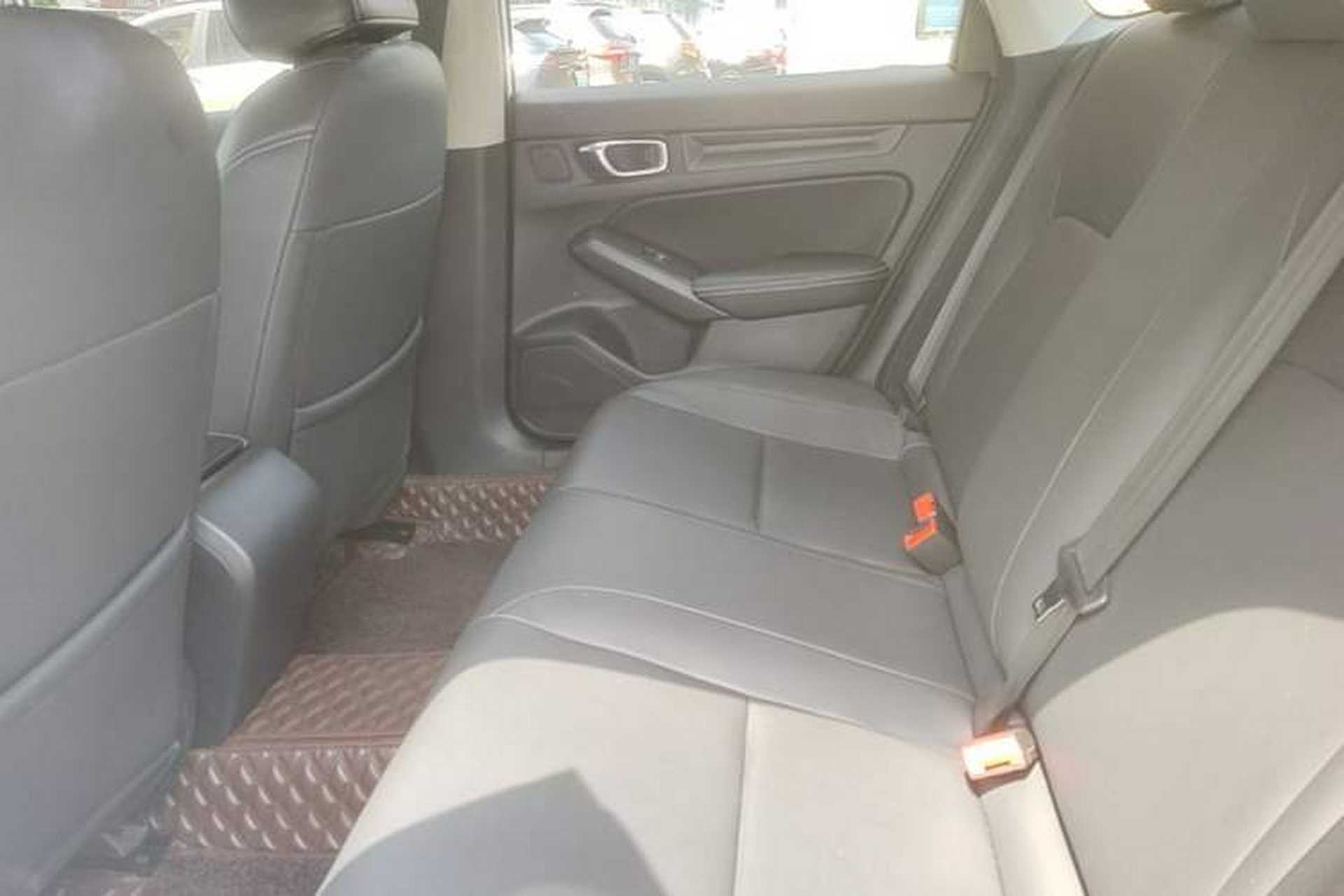 Used Honda Civic 2023 240TURBO CVT Dynamic · Center Stage Special Edition Left Rear Seat