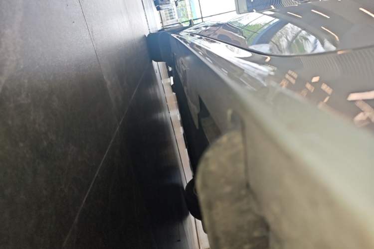 Used Honda Civic 2023 240TURBO CVT Dynamic · Center Stage Special Edition Left Side Sill