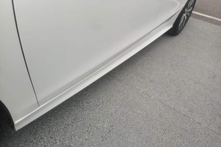 Used Honda Civic 2023 240TURBO CVT Dynamic Edition Left Side Sill