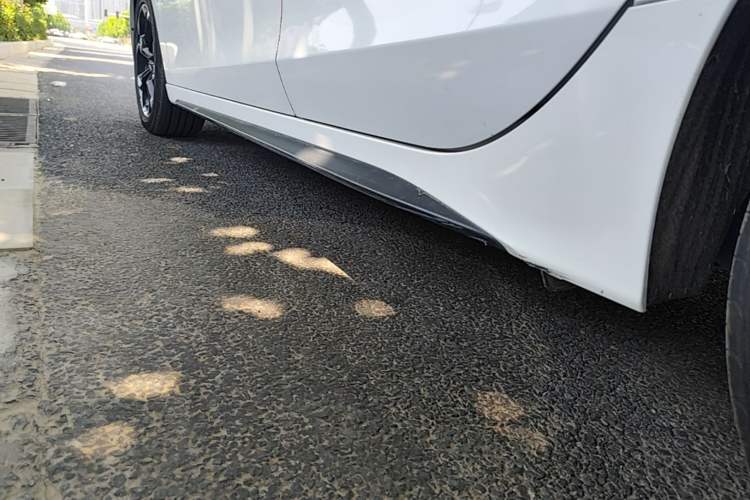 Used Honda Civic 2023 HATCHBACK 240TURBO CVT Extreme Edition Left Side Sill