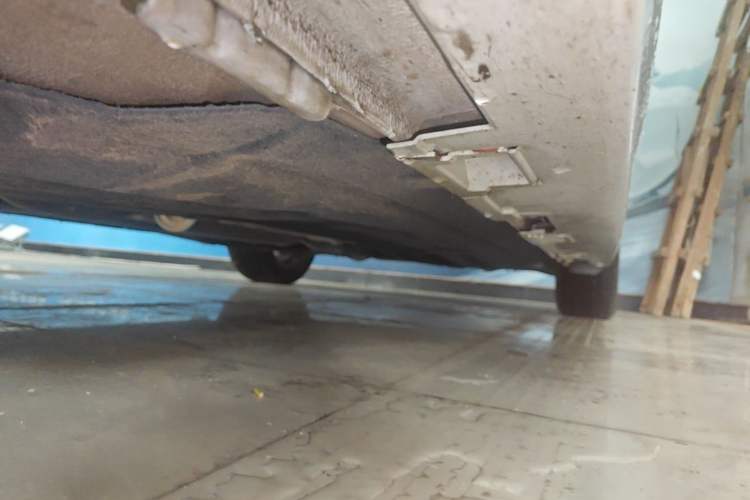 Used Honda Civic 2023 240TURBO CVT Dynamic Edition Left Side Sill