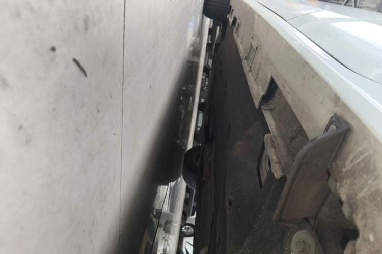 Used Honda Civic 2023 240TURBO CVT Dynamic Edition Left Side Sill