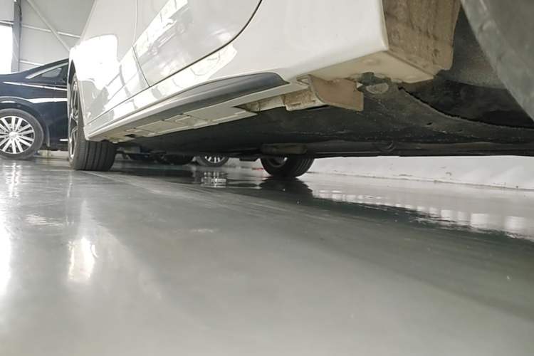 Used Honda Civic 2023 HATCHBACK 240TURBO CVT Extreme Edition Left Side Sill