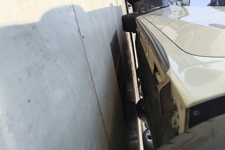 Used Honda Civic 2023 HATCHBACK 240TURBO Manual Extreme Edition Left Side Sill