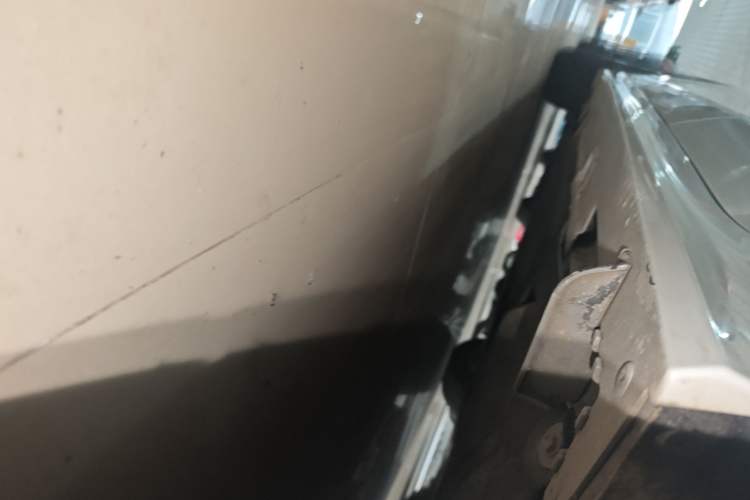 Used Honda Civic 2023 240TURBO CVT Dynamic Edition Left Side Sill