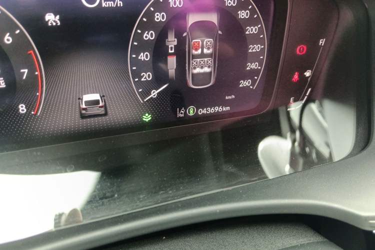 Used Honda Civic 2023 HATCHBACK 240TURBO CVT Extreme Edition Odometer Close Up
