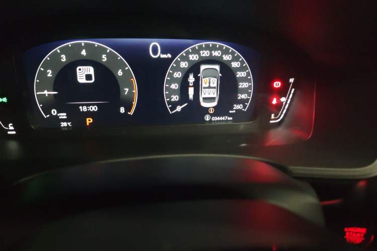 Used Honda Civic 2023 240TURBO CVT Dynamic Edition Odometer Close Up
