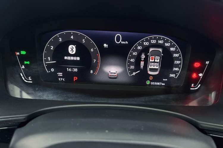 Used Honda Civic 2023 240TURBO CVT Dynamic Edition Odometer Close Up