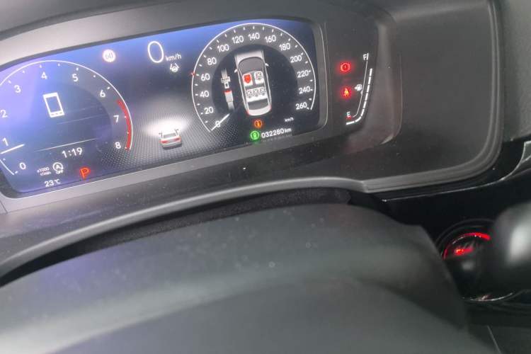 Used Honda Civic 2023 240TURBO CVT Dynamic Edition Odometer Close Up