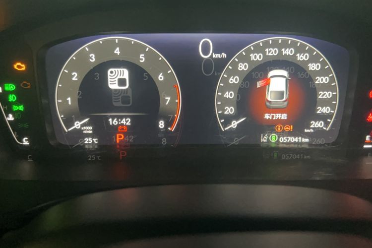 Used Honda Civic 2023 HATCHBACK 240TURBO CVT Extreme Edition Odometer Close Up