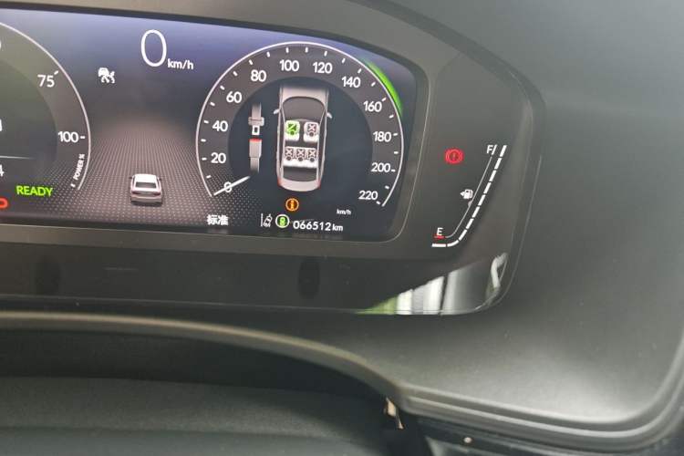 Used Honda Civic 2023 2.0L eHEV Sharp Edition Odometer Close Up