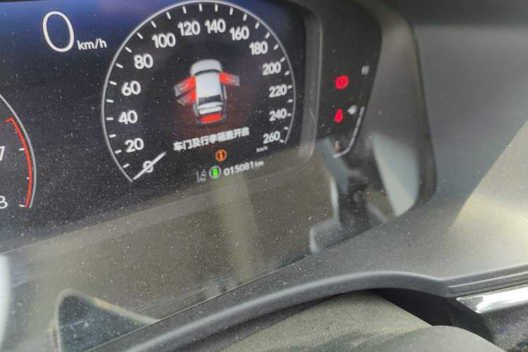 Used Honda Civic 2023 240TURBO CVT Dynamic Edition Odometer Close Up