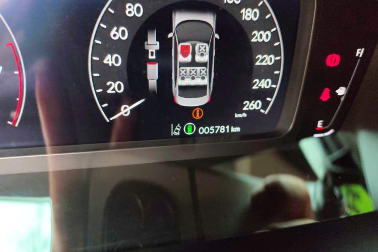 Used Honda Civic 2023 240TURBO CVT Dynamic Edition Odometer Close Up
