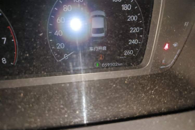 Used Honda Civic 2023 240TURBO CVT Dynamic Edition Odometer Close Up