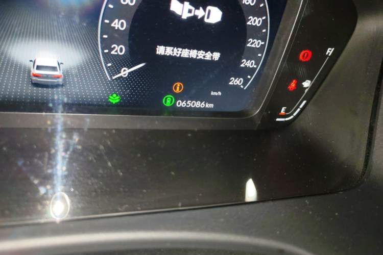 Used Honda Civic 2023 240TURBO CVT Dynamic Edition Odometer Close Up