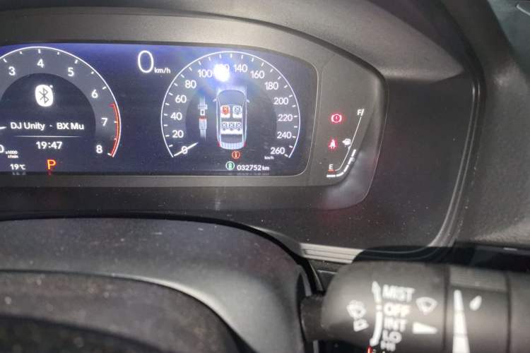 Used Honda Civic 2023 240TURBO CVT Dynamic Edition Odometer Close Up