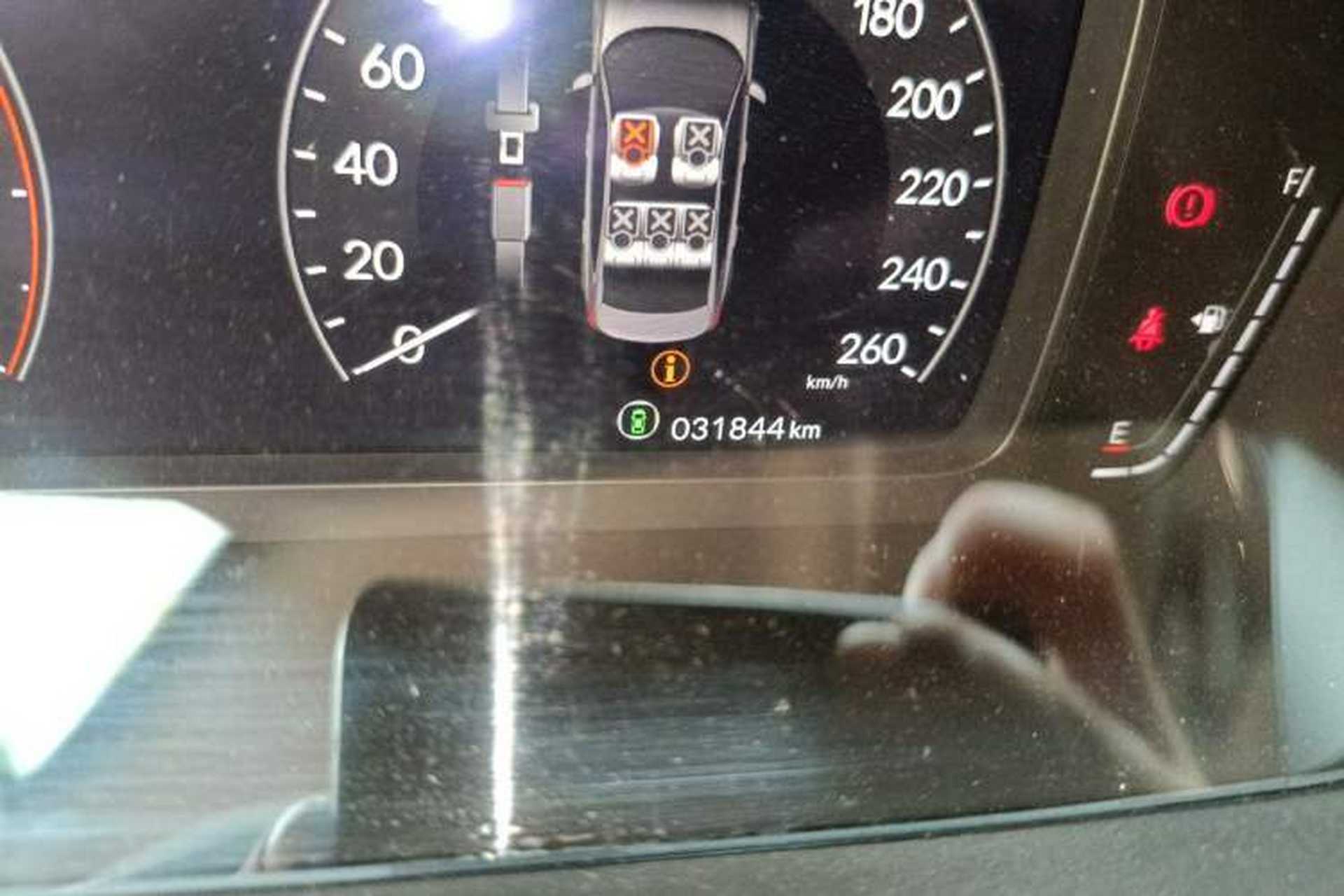 Used Honda Civic 2023 240TURBO CVT Dynamic Edition Odometer Close Up
