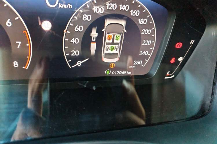 Used Honda Civic 2023 240TURBO CVT Dynamic Edition Odometer Close Up
