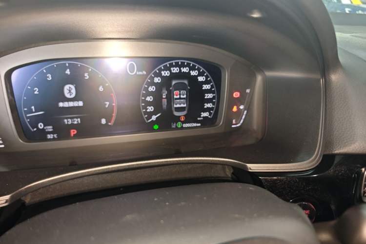 Used Honda Civic 2023 240TURBO CVT Dynamic Edition Odometer Close Up