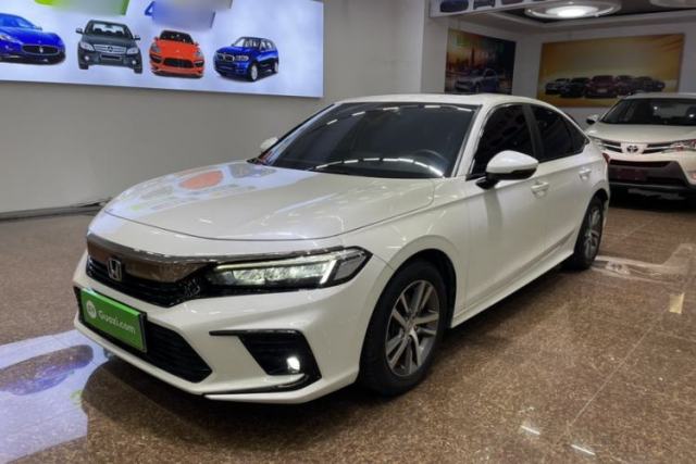 Gebrauchter Honda Civic 2023 240TURBO CVT Dynamic · Center Stage Special Edition