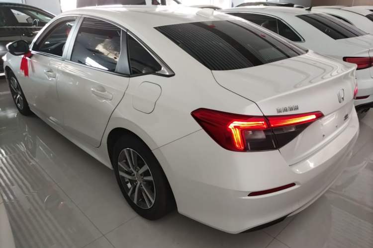 Used Honda Civic 2023 240TURBO CVT Dynamic Edition Rear Left 45 Deg