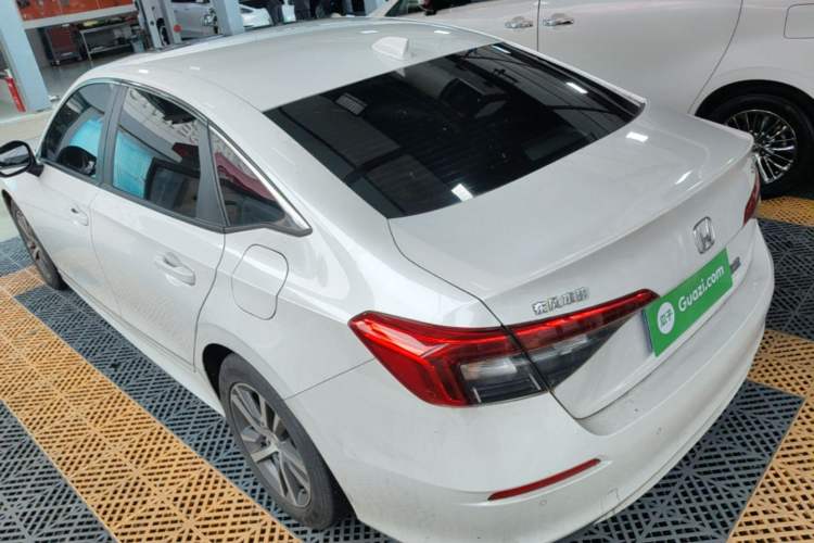 Used Honda Civic 2023 240TURBO CVT Dynamic Edition Rear Left 45 Deg