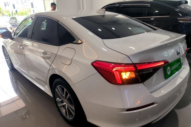 Used Honda Civic 2023 240TURBO CVT Dynamic · Center Stage Special Edition Rear Left 45 Deg
