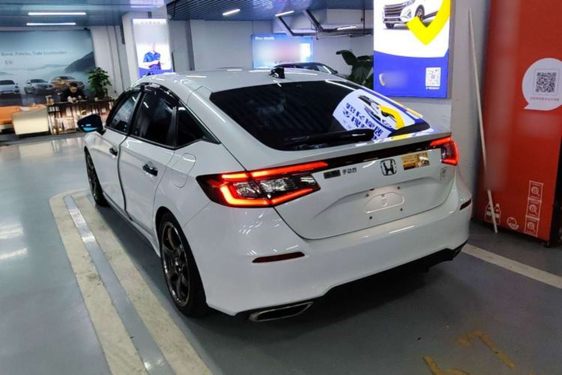 Used Honda Civic 2023 HATCHBACK 240TURBO Manual Extreme Edition Rear Left 45 Deg