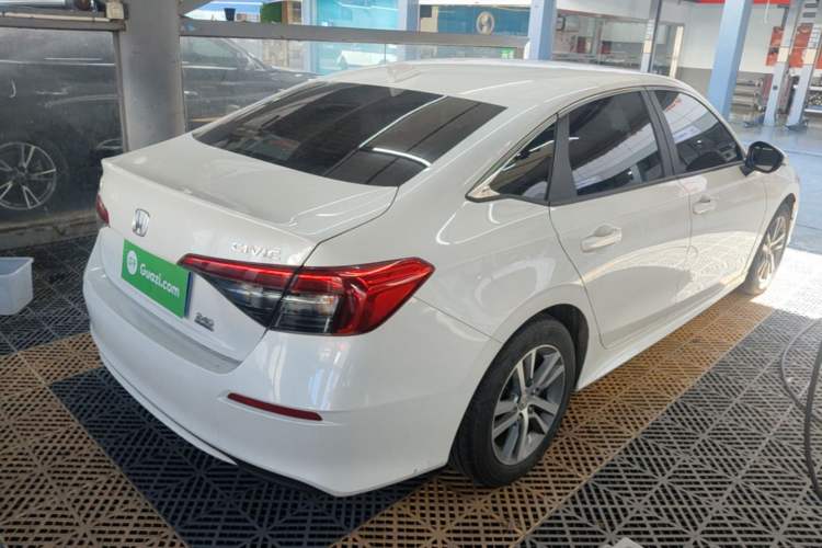 Used Honda Civic 2023 240TURBO CVT Dynamic Edition Rear Right 45 Deg