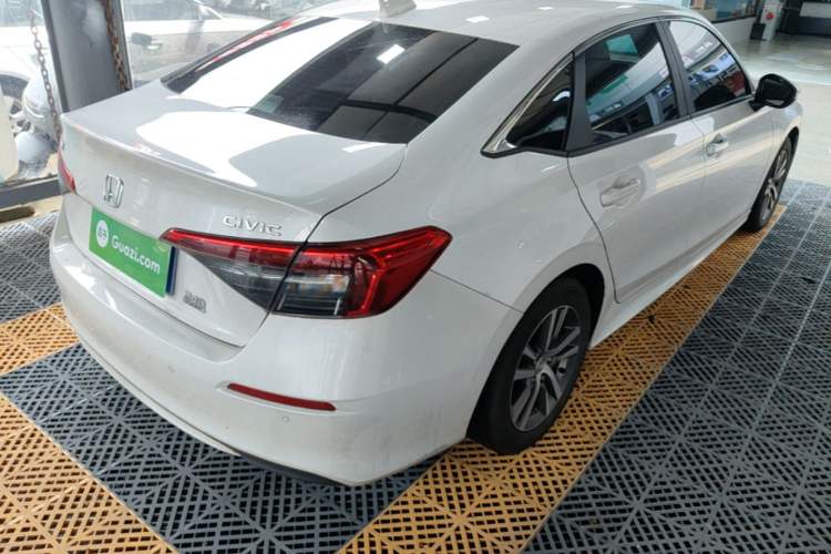 Used Honda Civic 2023 240TURBO CVT Dynamic Edition Rear Right 45 Deg