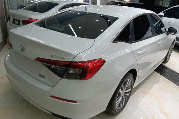 Used Honda Civic 2023 240TURBO CVT Dynamic Edition Rear Right 45 Deg