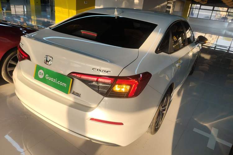 Used Honda Civic 2023 240TURBO CVT Dynamic Edition Rear Right 45 Deg