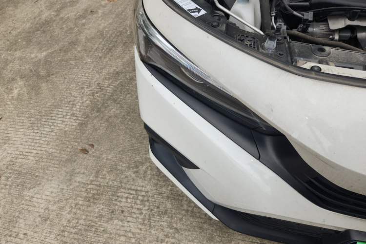 Used Honda Civic 2023 240TURBO CVT Dynamic Edition Right Front Headlight