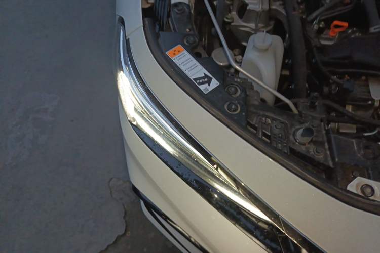 Used Honda Civic 2023 240TURBO CVT Dynamic · Center Stage Special Edition Right Front Headlight