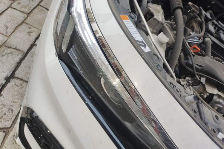 Used Honda Civic 2023 240TURBO CVT Dynamic · Center Stage Special Edition Right Front Headlight