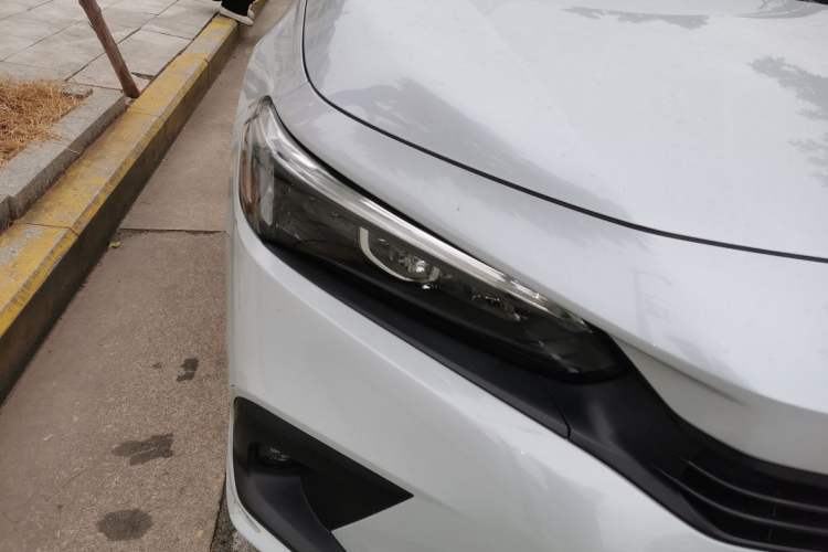 Used Honda Civic 2023 2.0L eHEV Pioneer Edition Right Front Headlight