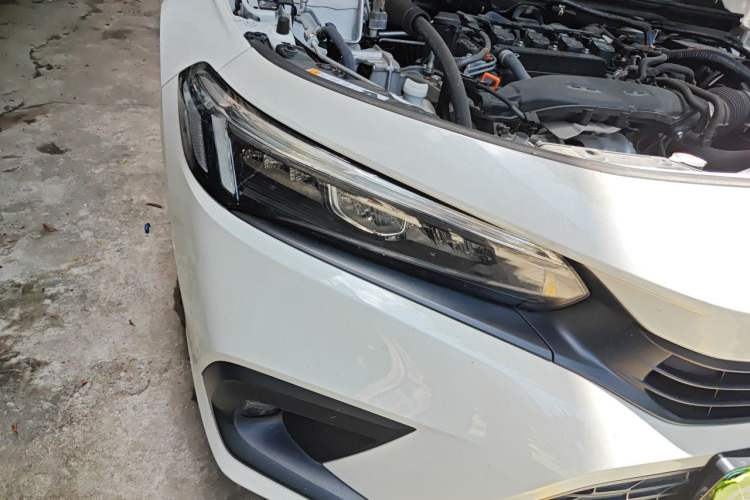 Used Honda Civic 2023 240TURBO CVT Dynamic Edition Right Front Headlight