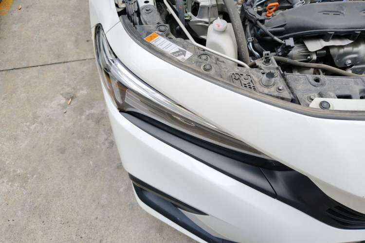 Used Honda Civic 2023 240TURBO CVT Dynamic Edition Right Front Headlight