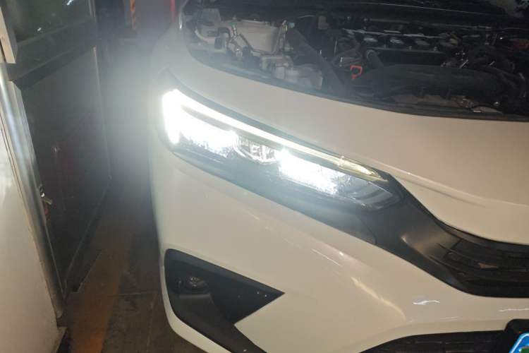 Used Honda Civic 2023 240TURBO CVT Dynamic Edition Right Front Headlight
