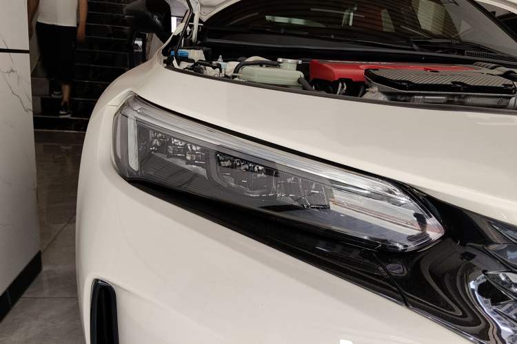 Used Honda Civic 2023 2.0T 420TURBO TYPE R Right Front Headlight
