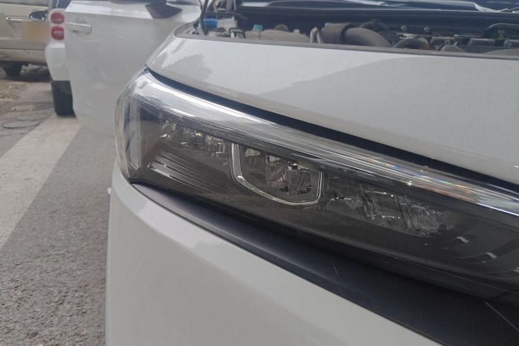 Used Honda Civic 2023 240TURBO CVT Dynamic Edition Right Front Headlight