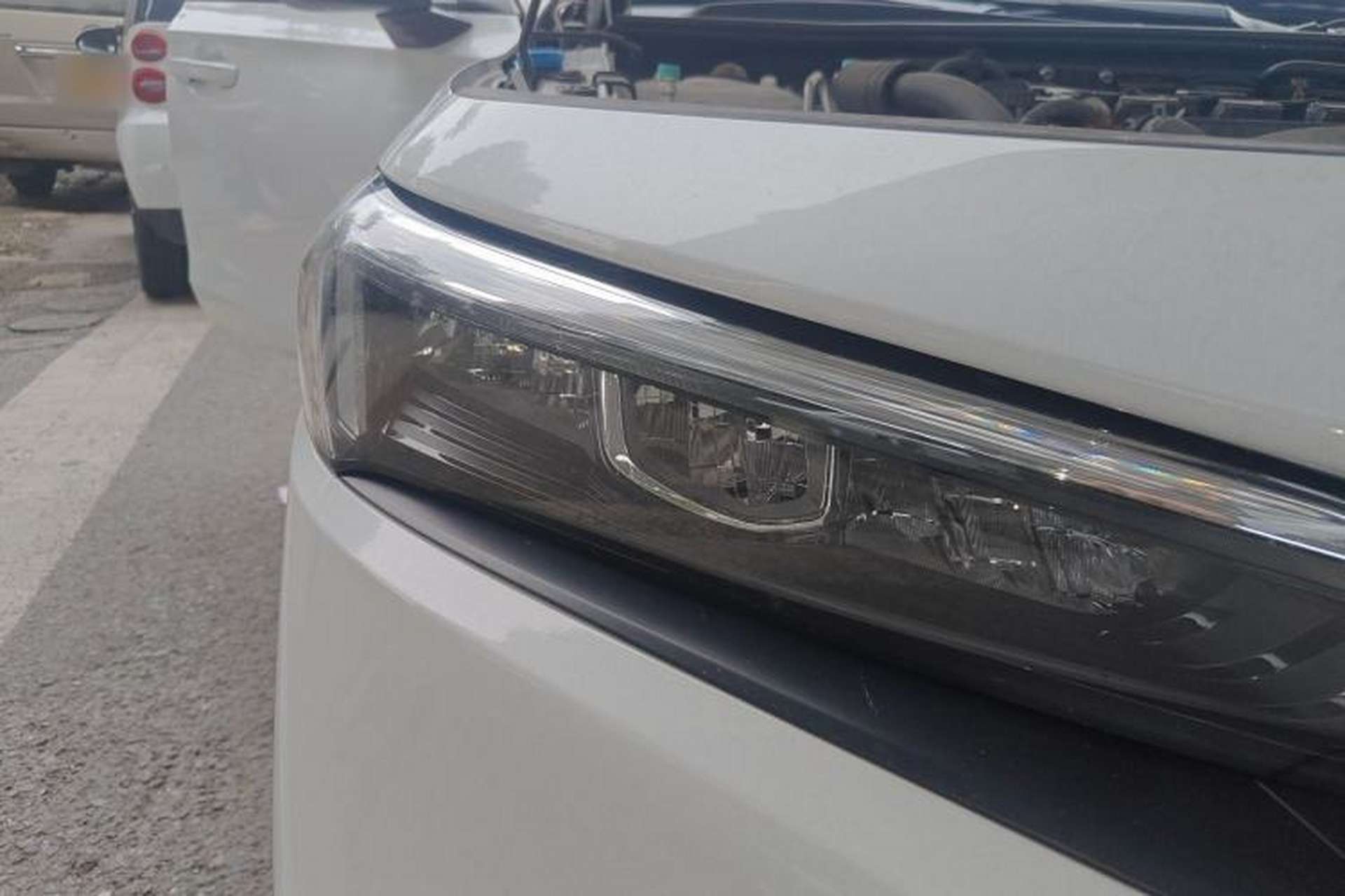 Used Honda Civic 2023 240TURBO CVT Dynamic Edition Right Front Headlight