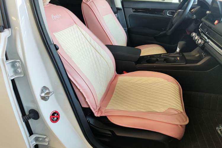 Used Honda Civic 2023 240TURBO CVT Dynamic Edition Right Front Seat