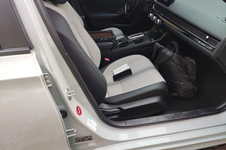 Used Honda Civic 2023 2.0L eHEV Sharp Edition Right Front Seat